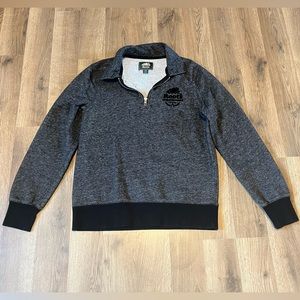 Roots Women’s sweatshirt